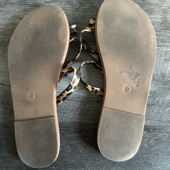 New Women Sandals. Used once Size 8 - Picture 2 of 2